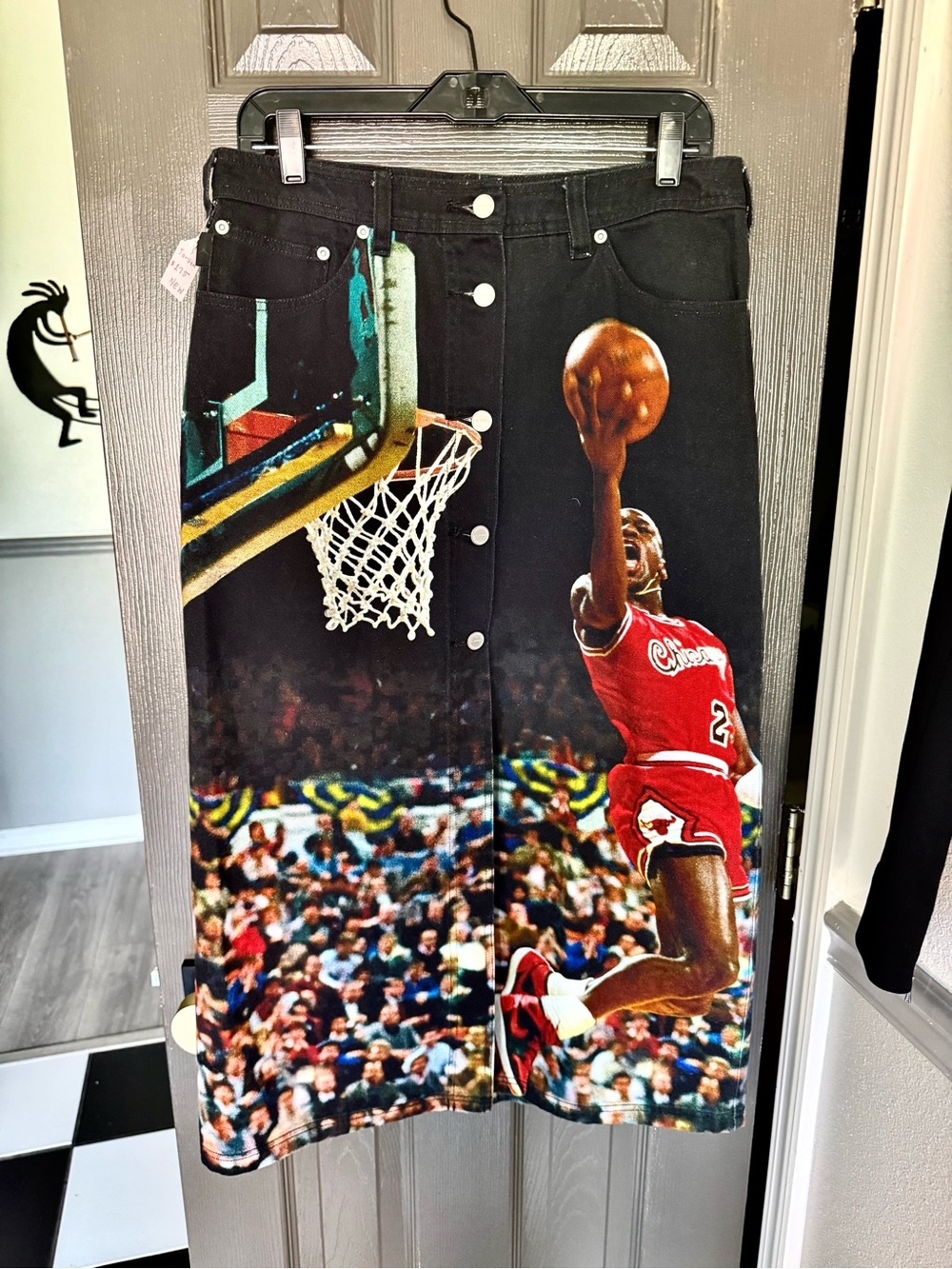 Jordan Black Graphic A-Line Skirt with Red Basketball Print stone washed - Picture 7 of 11